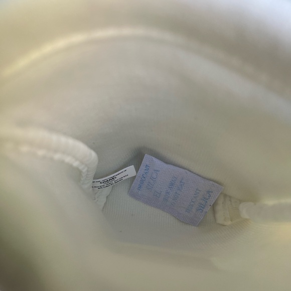 CHANEL Drawstring Dust Bags/Makeup Pouches - Picture 6 of 6